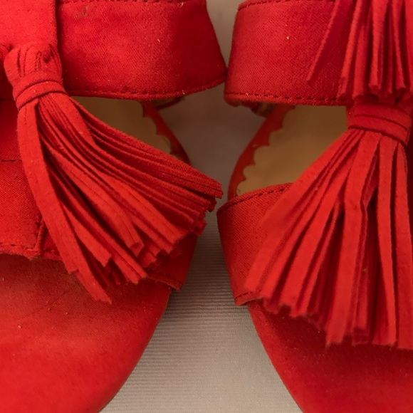 Pre-Owned Coral Color Size 6 Medium,Crown & Ivy Tassel Heel - Picture 6 of 9